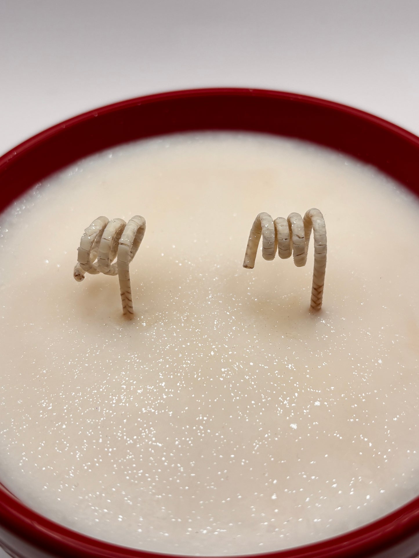 holiday candle with sparkles